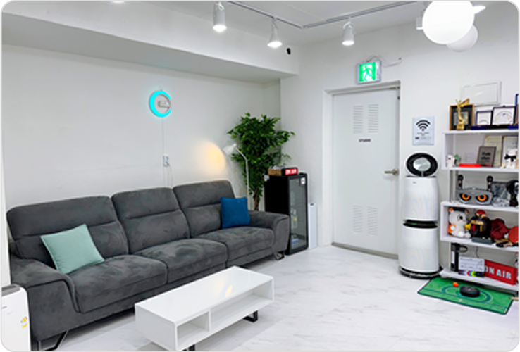 studio_img
