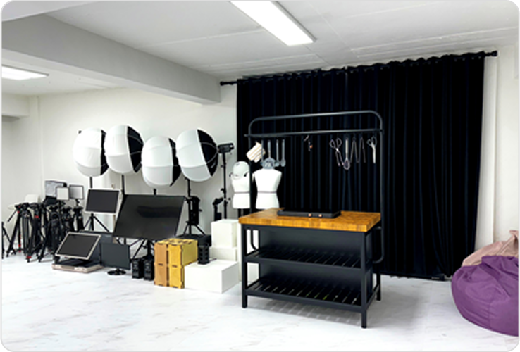 studio_img